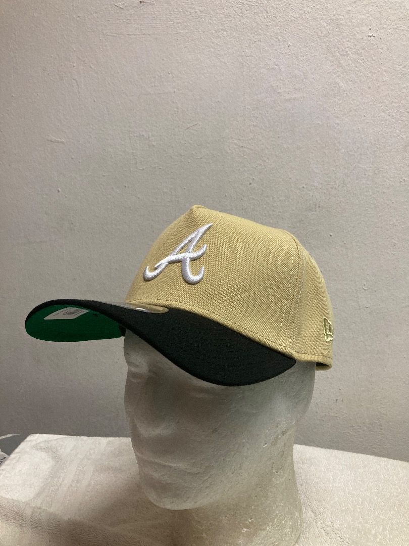 Men's New Era Kelly Green Atlanta Braves White Logo 59FIFTY Fitted Hat