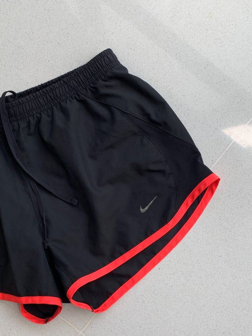 Red black nike best sale shorts
