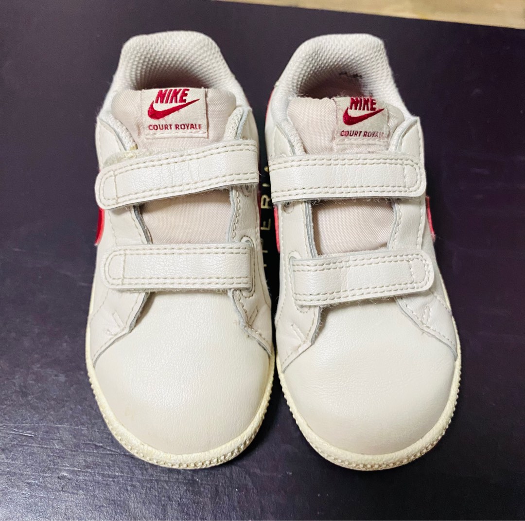 little kids nike sneakers