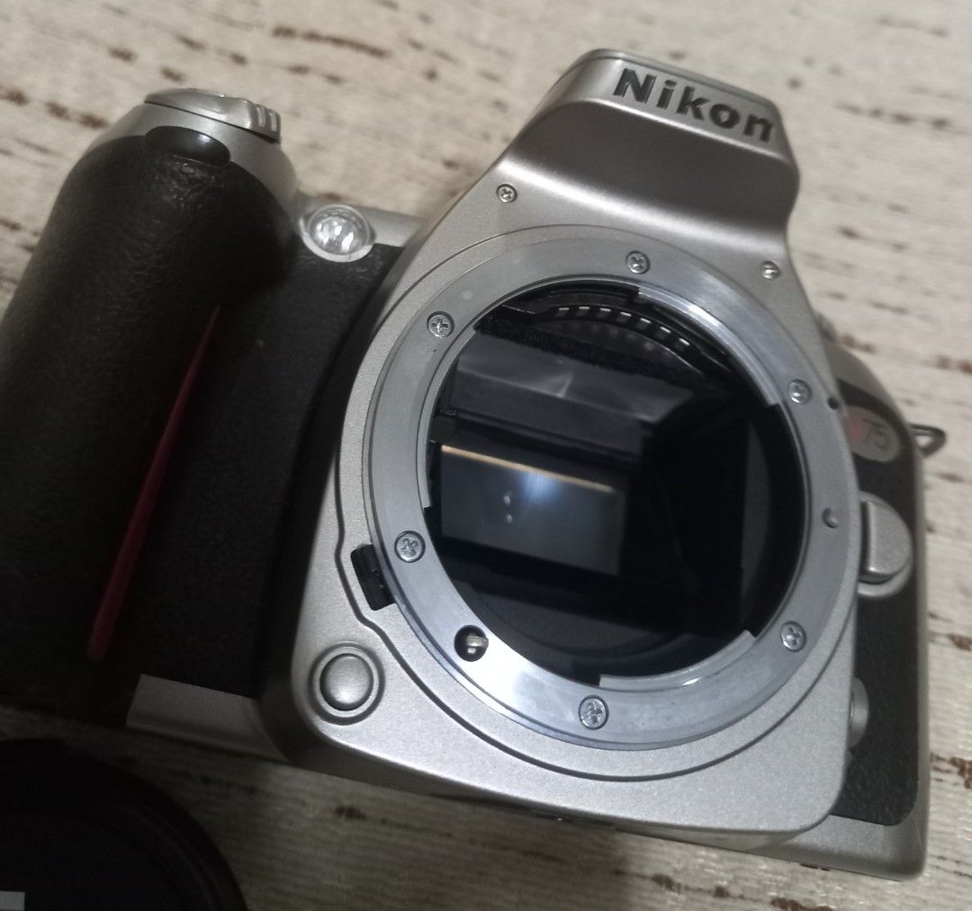 Nikon F75 N75 film camera with kit lens 28mm 80mm 3.5 AF G and kenko