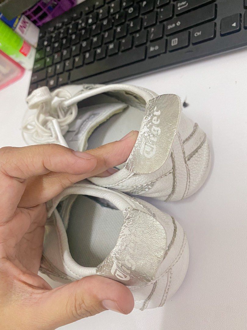 onitsuka tiger silver