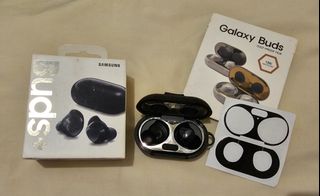 (Category: ) located in . Submitted by lovedbrand (Listing ID 1233771003, Image 1). Description: .