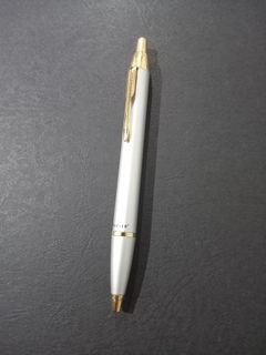 Parker ballpen matte silver body with gold accents without refill