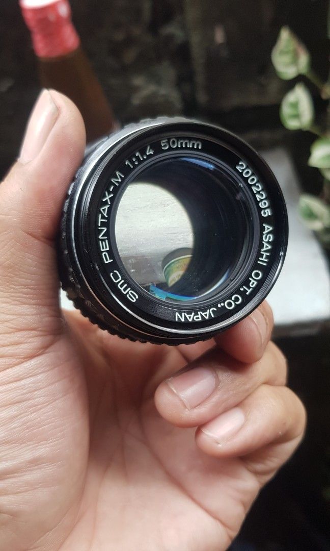 Pentax 50mm 1.4 (Category: Lens & Kits) located in Quezon City. Submitted by gars69 (Listing ID 1233796264, Image 1). Description: with front cap only clean lens frisco quezon city.