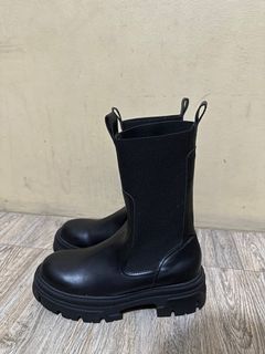 Platform Chelsea Boots (H&M)