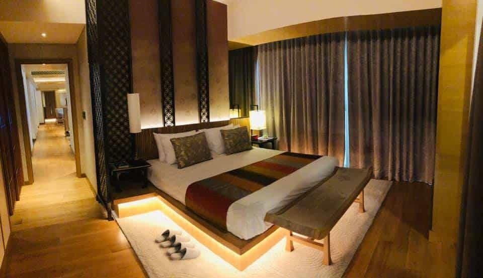 Pre selling condominium in bgc the seasons residences near st lukes