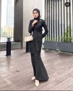 (Category: ) located in . Submitted by mywardrobex (Listing ID 1233842376, Image 1). Description: .