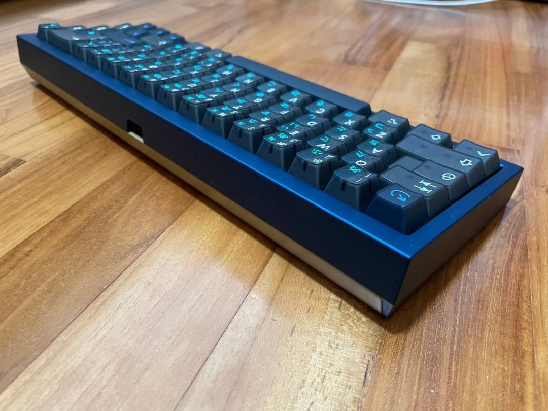 QK65 Blue Gold R1 65% keyboard