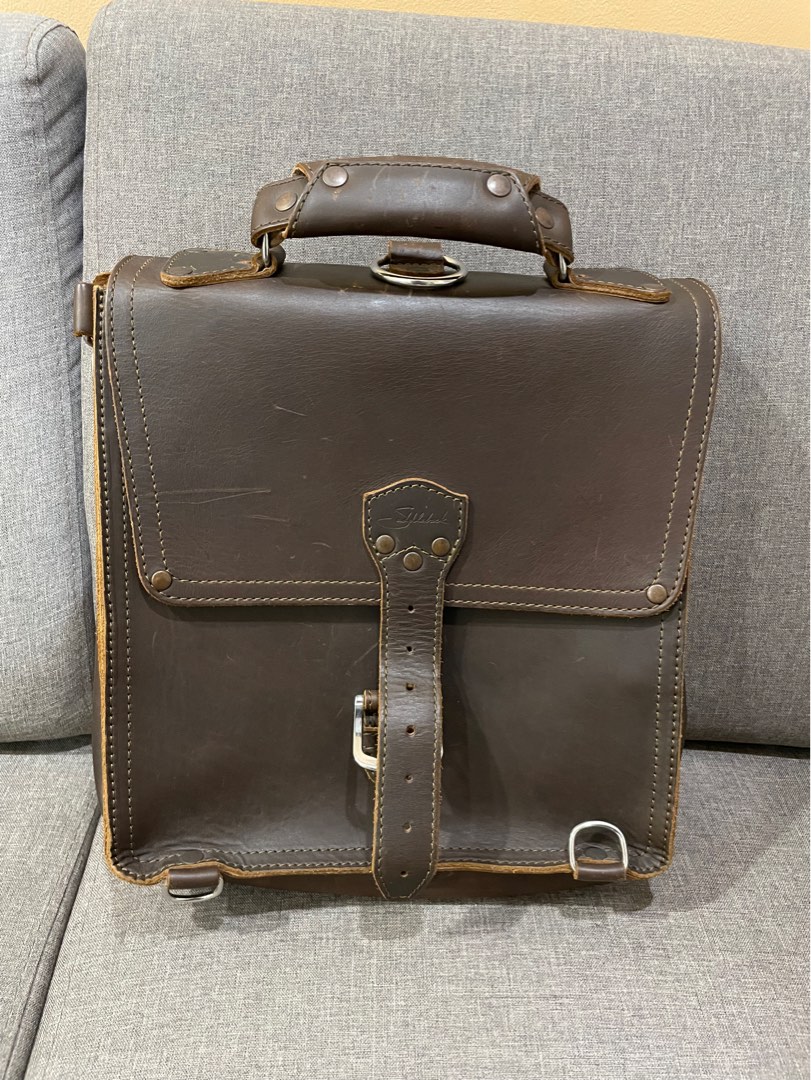 Saddleback Messenger Bag Laptop, Women's Fashion, Bags & Wallets, Cross