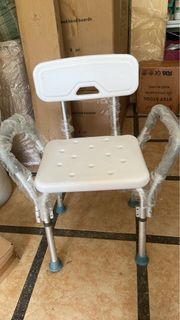 SHOWER CHAIR WITH ARMS AND BACK