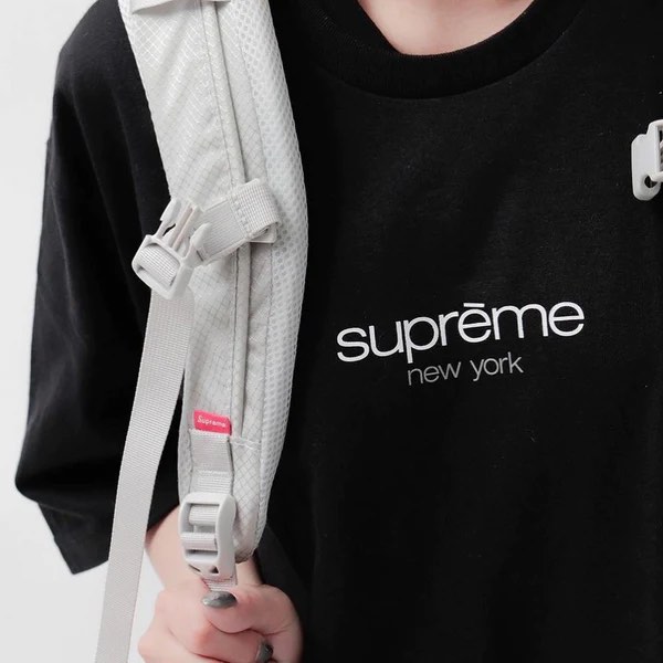 Supreme Classic Logo New York Tee Black