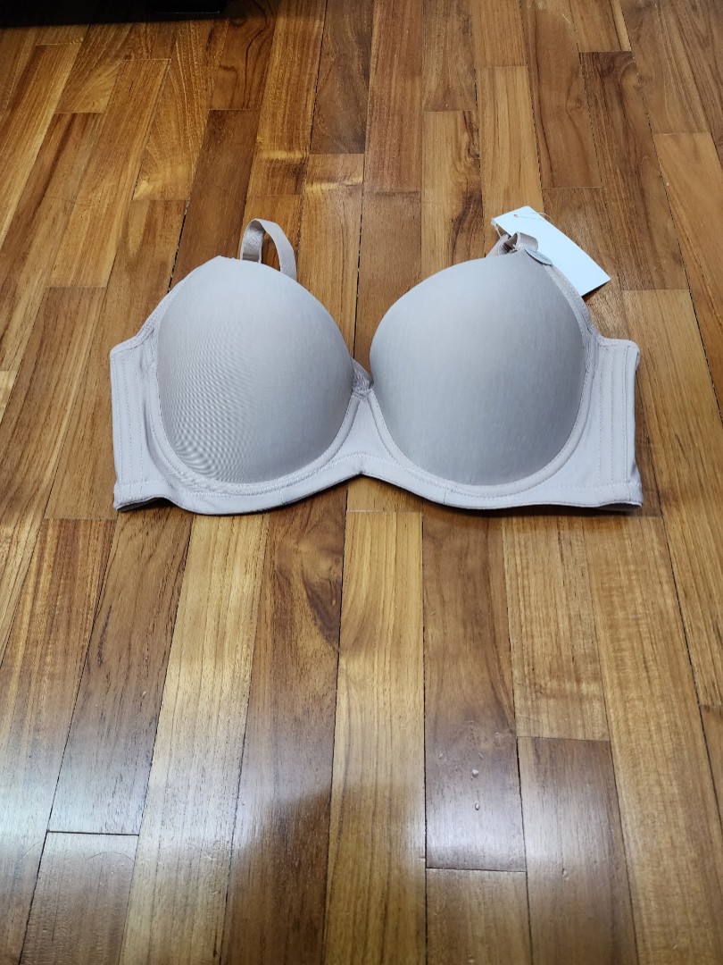 Brand New Sorella Wired Bra (D80), Women's Fashion, New Undergarments &  Loungewear on Carousell