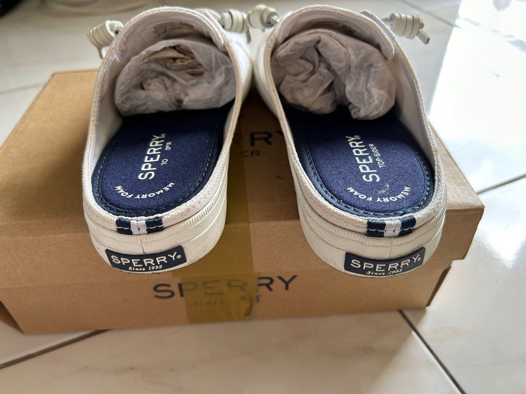 sperry crest vibe white