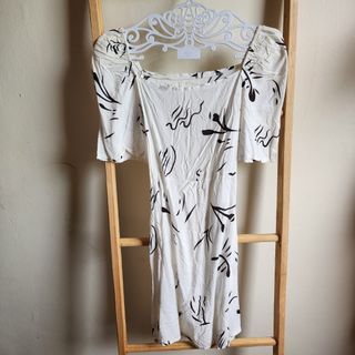 Square neck loren dress