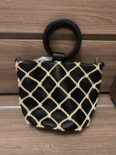 （分類：）位於 。 由 pricenegotiablex 提交（商品編號 1233790173，圖片 1）。簡介： 。