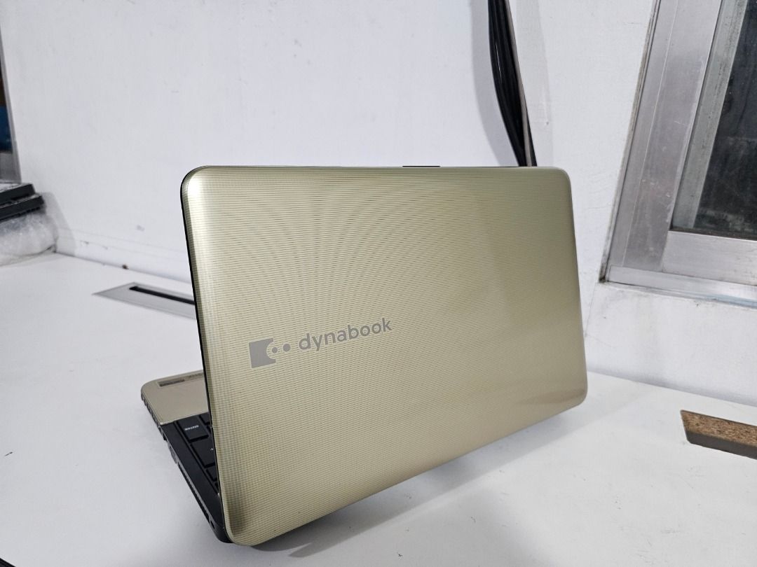 Toshiba GOLD Color Laptop / Core i7 with 12gb RAM and 256gb SSD Ready