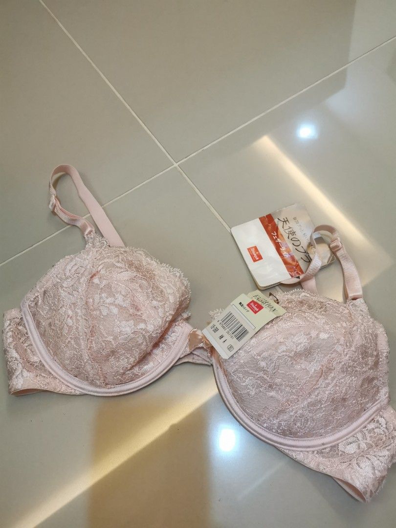 Felancy bra 36C, Women's Fashion, New Undergarments & Loungewear on  Carousell