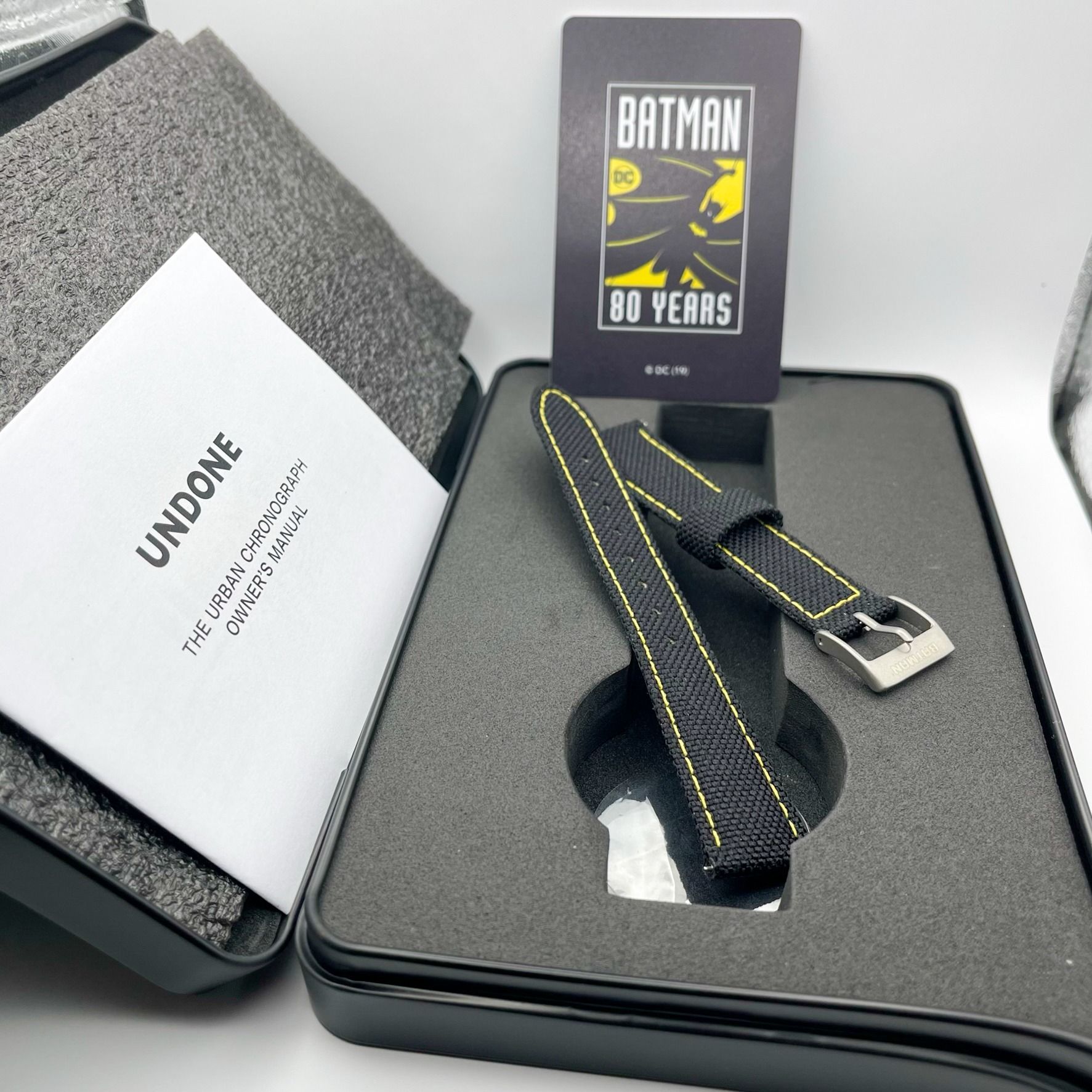 UNDONE Batman Chronograph Caped Crusader 80 years Anniversary Limited ...