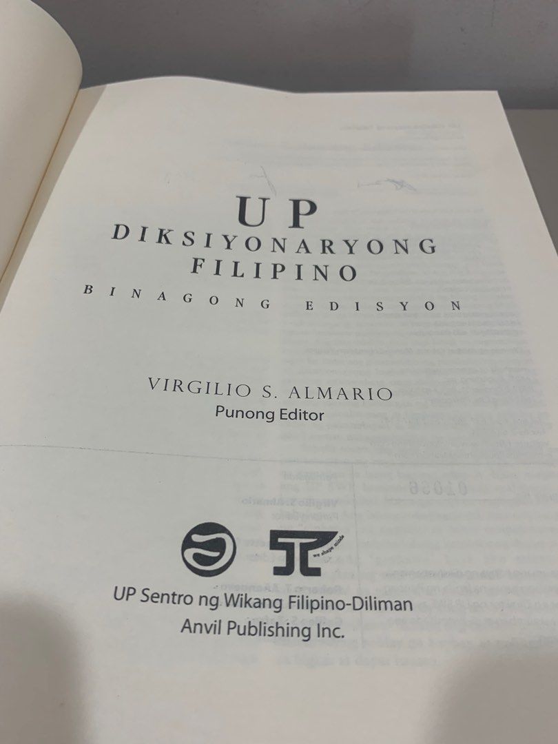 Up Diksyonaryong Filipino Binagong Edition On Carousell 