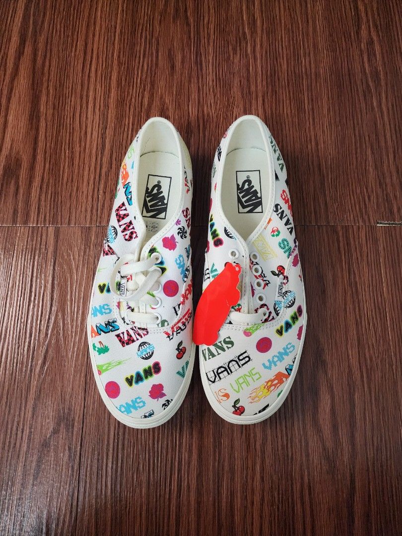 Vans all over logo shop