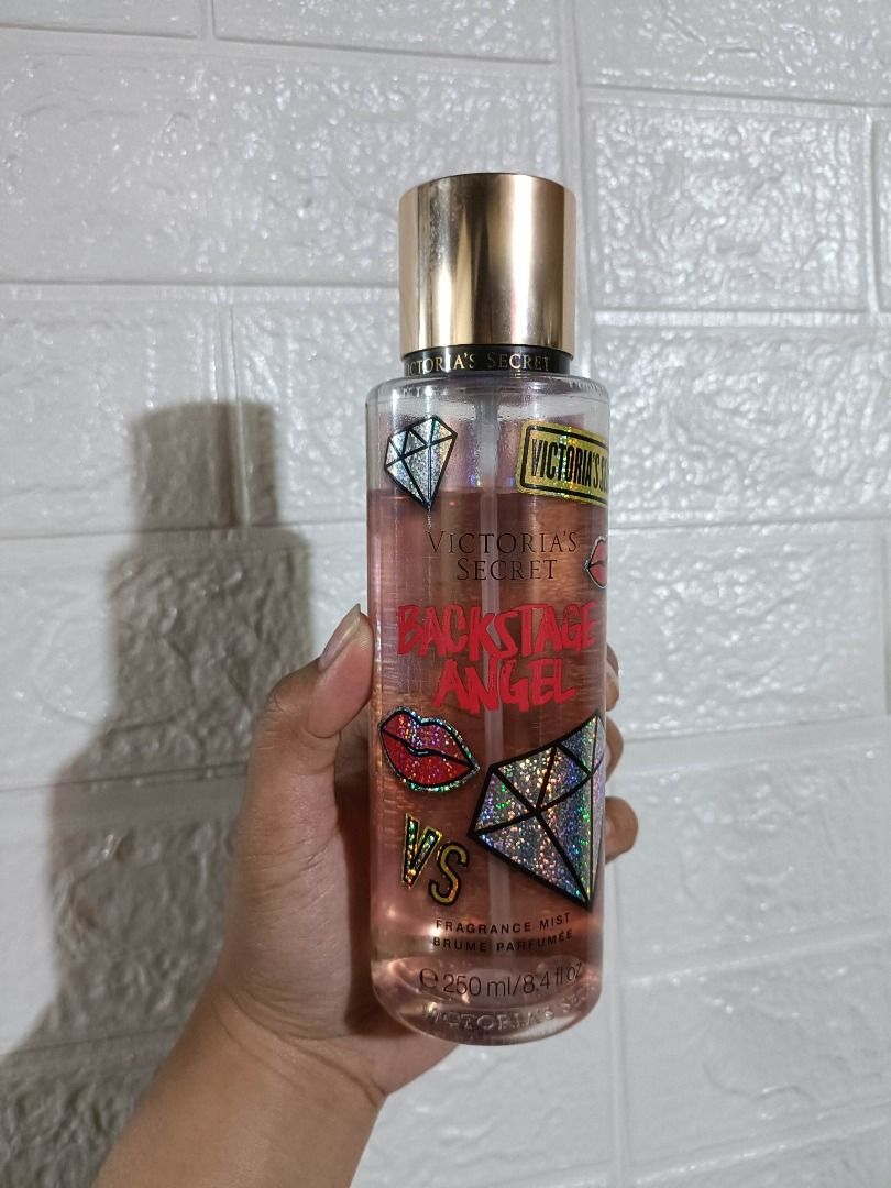 Backstage angel victoria secret shop