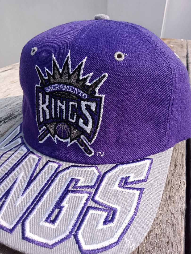Vintage Sacramento Kings OG Logo Silver Stitch, Men's Fashion, Watches &  Accessories, Caps & Hats on Carousell
