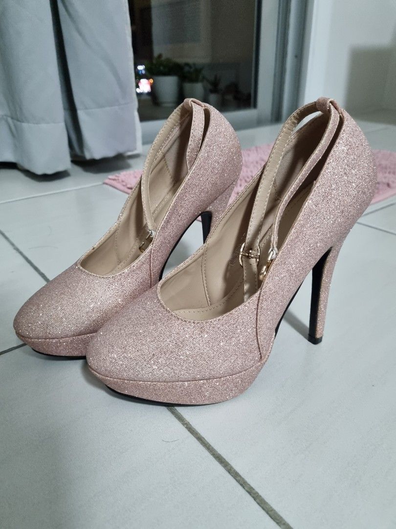 Champagne online color heels