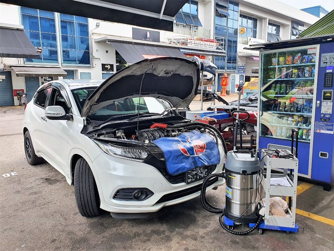 Walnut Blasting intake manifold and intake valves / deCarbonizer, Car