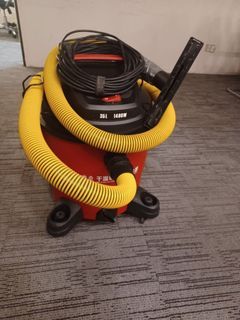 Wet and Dry Vacuum with Blowing  Function