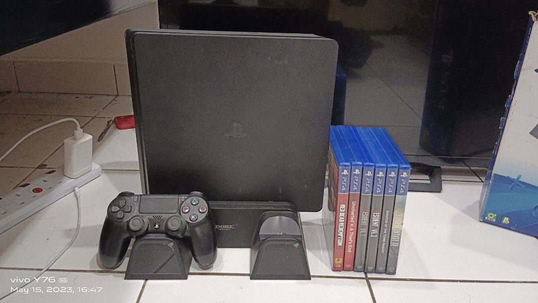 Sony bravia discount ps4 controller
