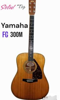 Yamaha vintage acoustic guitar with the Original Yamaha hard shell case