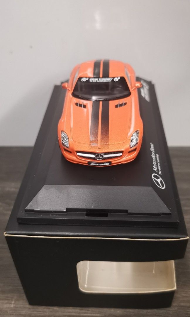 1/43 Schuco Mercedes Benz SLS AMG PS3 Gran Turismo 5 (Signature