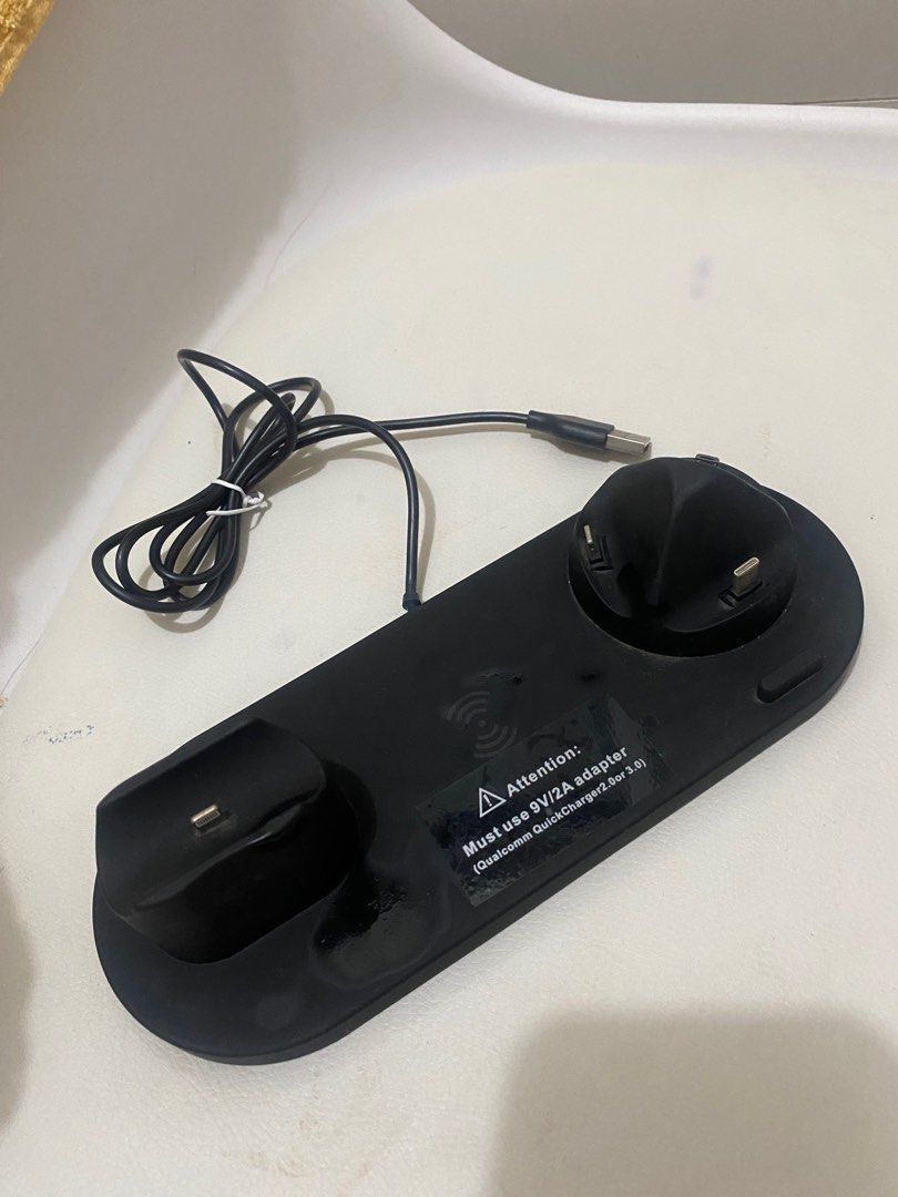 5in1 Multi port charging station (Category: Chargers) located in Taguig. Submitted by fortheloveofmi.ph (Listing ID 1234039604, Image 1). Description: .