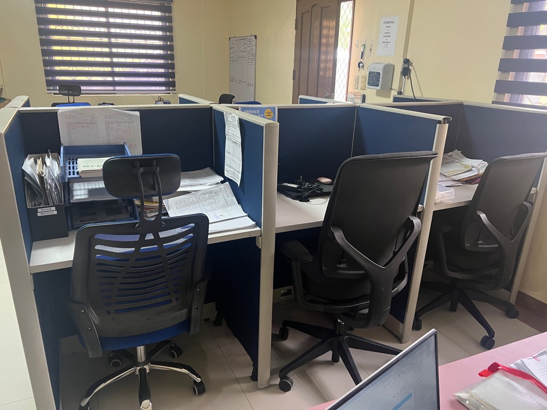 6 pax office cubicle, Furniture & Home Living, Office Furniture