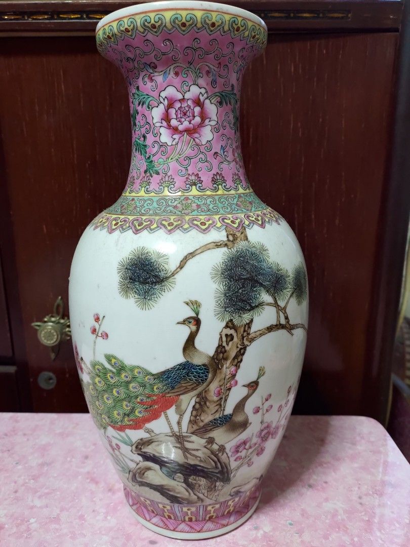 中式孔雀花瓶景德鎮製, 傢俬＆家居, 家居裝飾, 花瓶園藝- Carousell