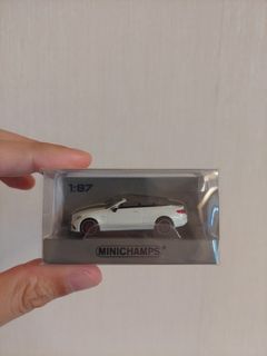 （分類：）位於 。 由 tobevnottobe 提交（商品編號 1233981577，圖片 1）。簡介： 。