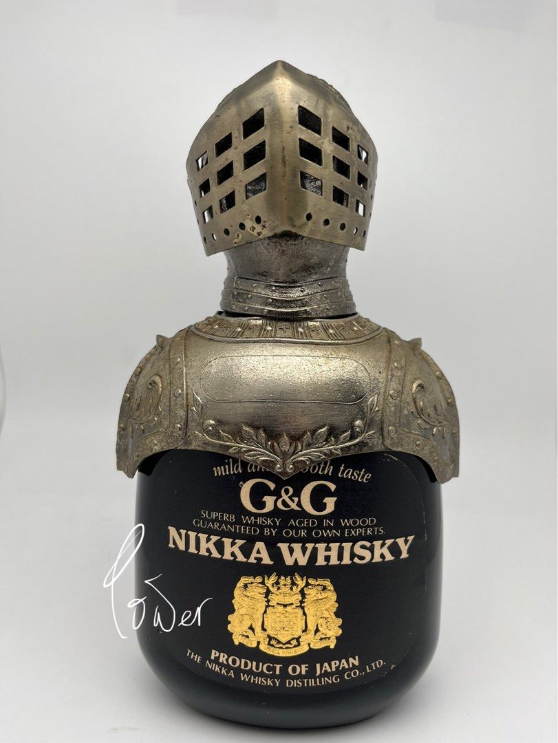 NIKKA WHISKY GOLD & GOLD 武士の像700ml NIKKA WHISKY GOLD