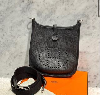 由 vuitton (刊登 ID 1234051222，圖片 1) 提交，位於 的 (類別：)，說明：。