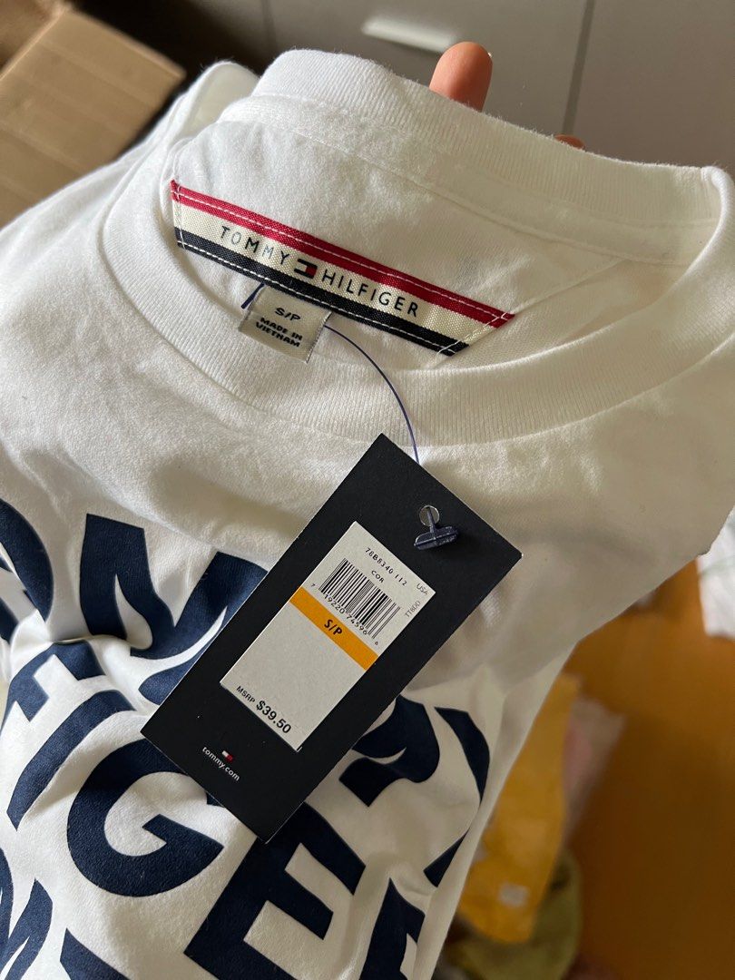 Tommy hilfiger clothes store