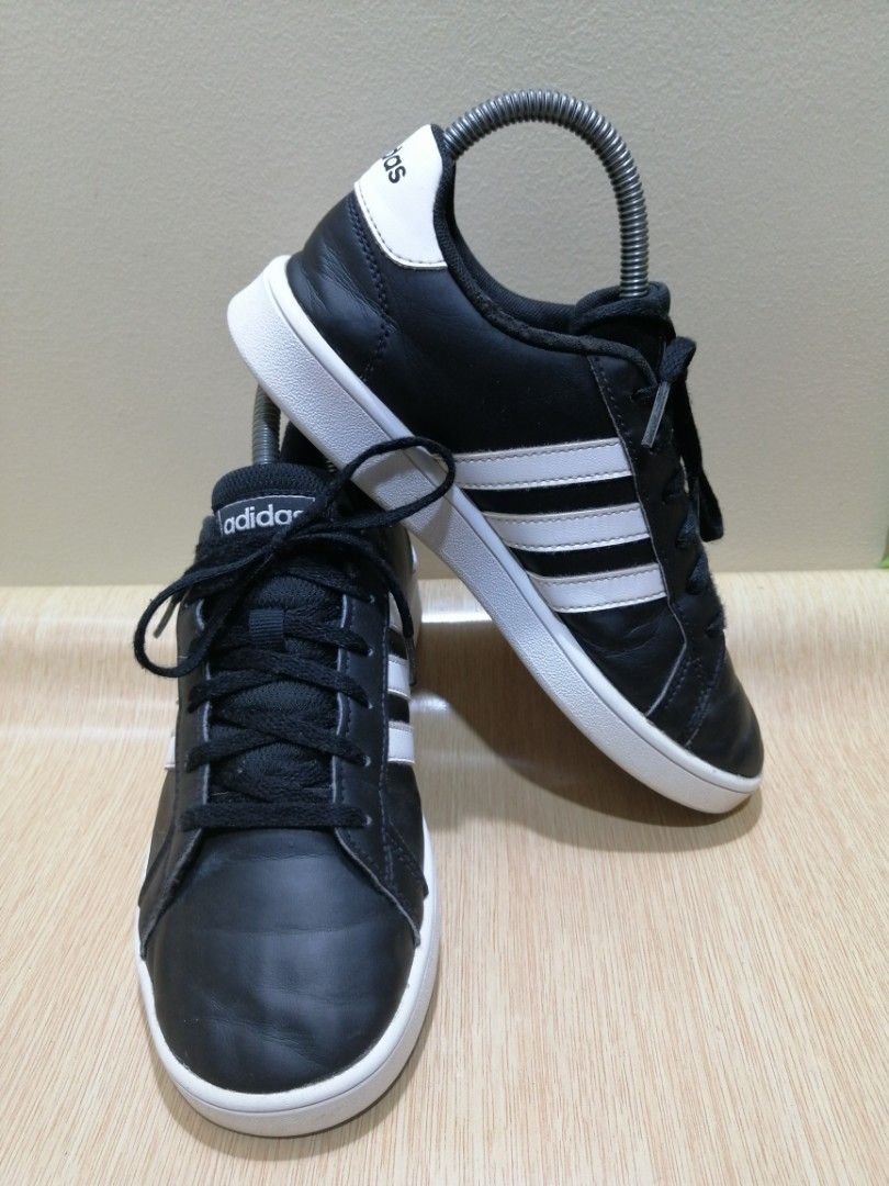 Adidas Size 4 Youth Size 5 Women Sneakers Babies Kids Babies
