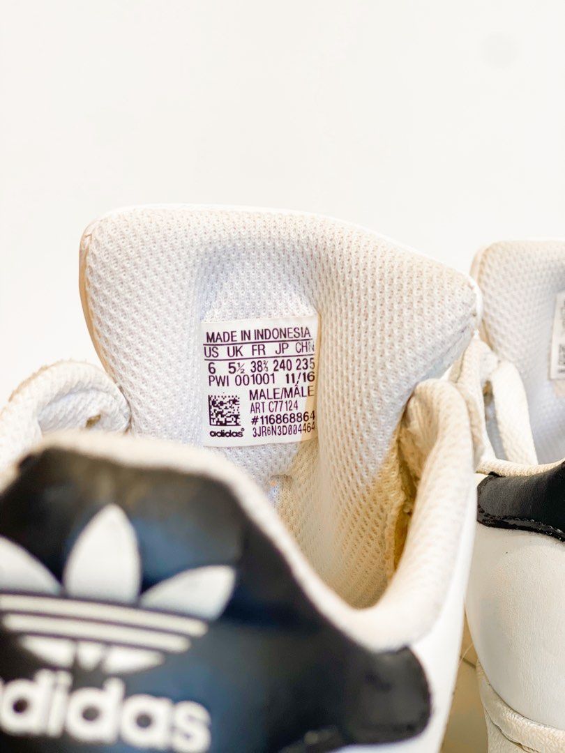 Adidas superstar store 2 doradas