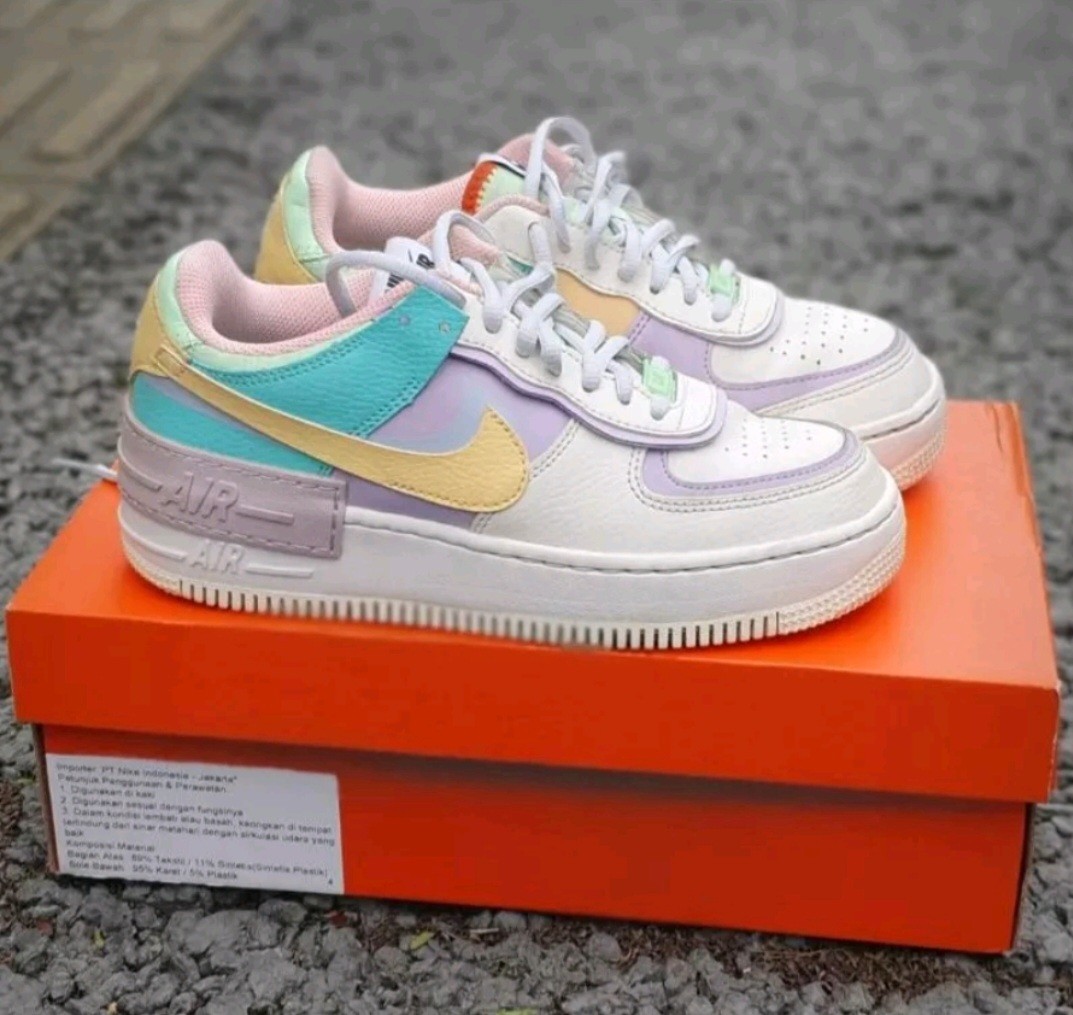 Air Force AF-1 Shadow in Pale Ivory/Tropical Twist/Vapour Green ...