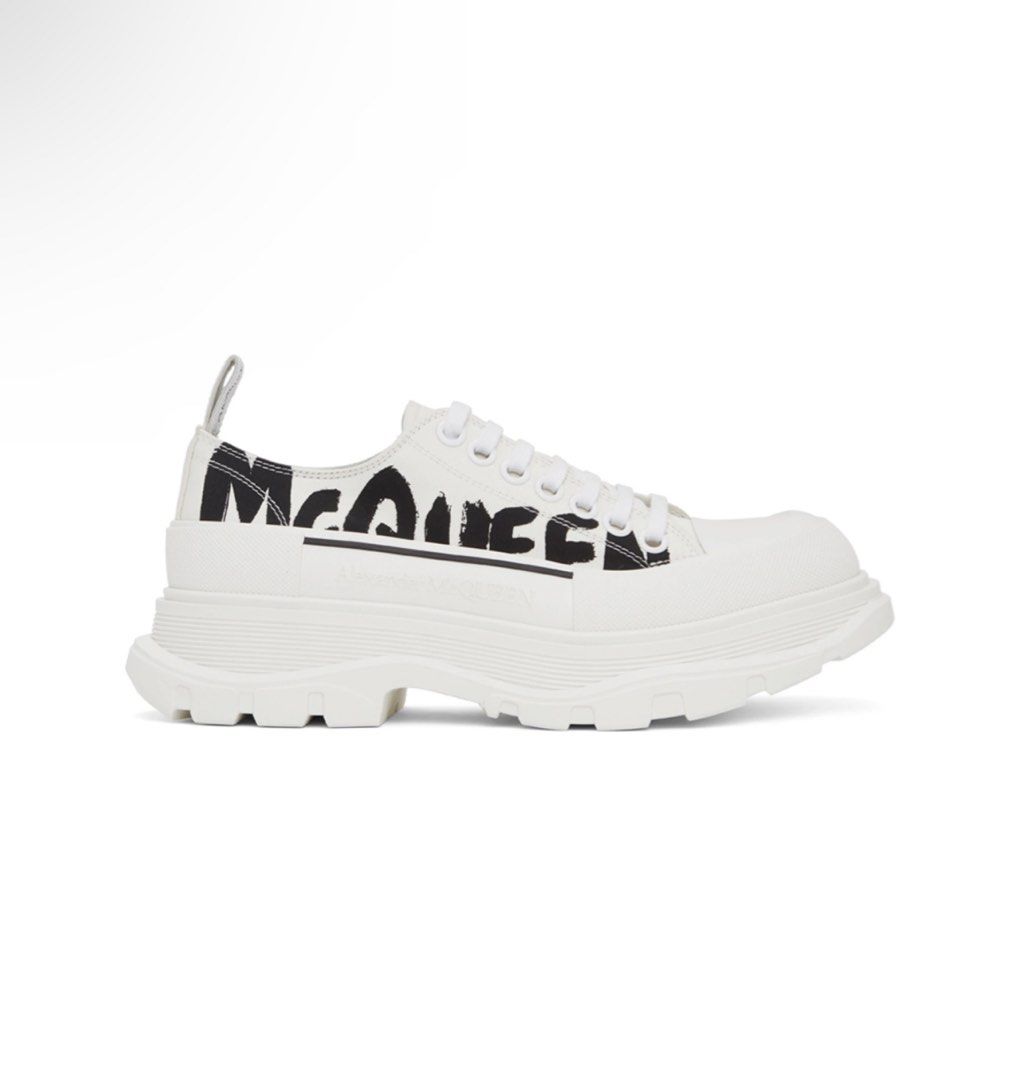 Oversized Sneaker in White | Alexander McQueen CH