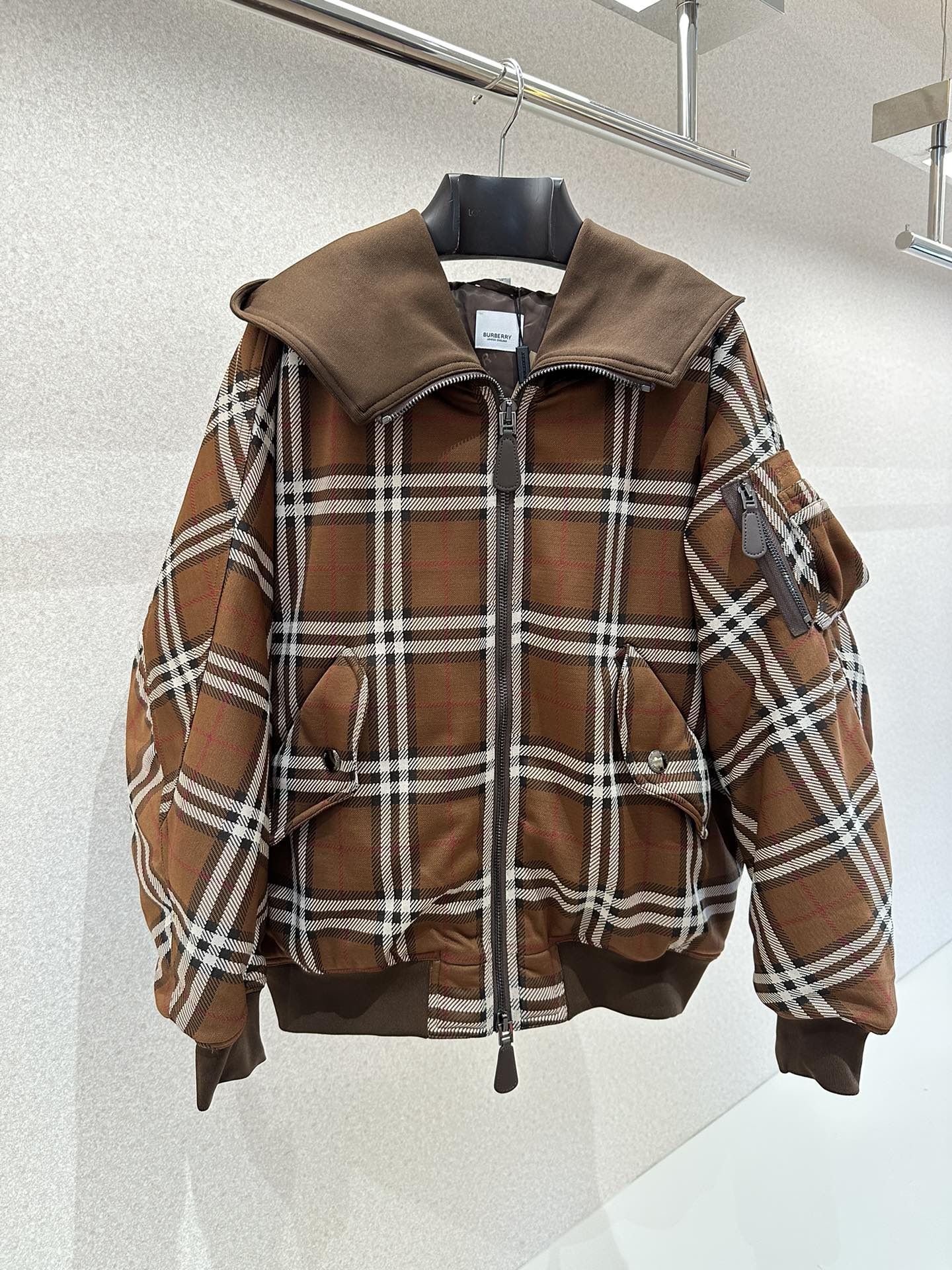 Replica burberry jacket hot sale