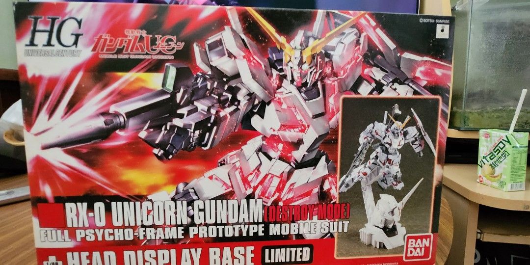 [Bandai] HG RX- 0 unicorn gundam (destroyer mode) with head stand (Category: Gundam Model Kits) located in Singapore. Submitted by lowyongthai (Listing ID 1234021122, Image 1). Description: selling my collection as I don't have time to assemble them.