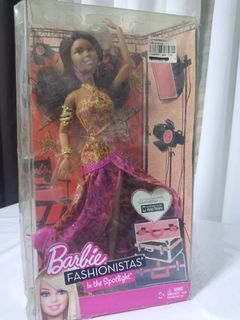 Barbie Fashionistas in the Spotlight Nikki doll
