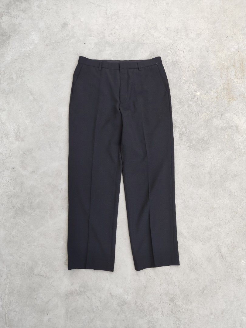 Black Dress Pleated Pants G2000 (Category: Trousers) located in Tarlac. Submitted by ragstofade (Listing ID 1233992059, Image 1). Description: W 17 inch L 39 inch LO 9 inch.