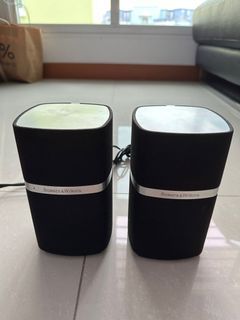 Bowers & Wilkins MM-1 tabletop speaker