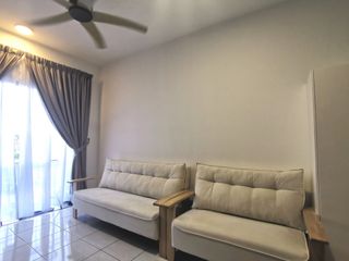 (Category: ) located in . Submitted by rororosy (Listing ID 1234033035, Image 1). Description: .