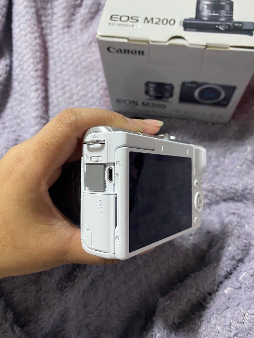 Canon EOS M200 Mirrorless Camera, Photography, Cameras on Carousell